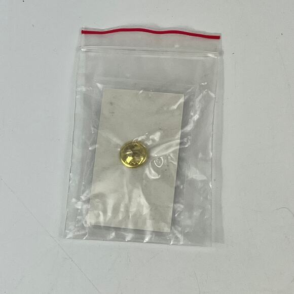 Vintage US Olympic Committee USA 1988 Enamel Pin Sealed Lapel Badge USOC Promo - Picture 3 of 3